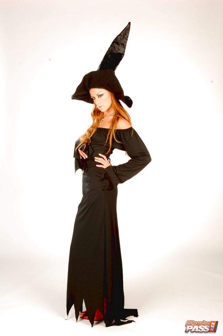Witches have orgy HDV31147 4K