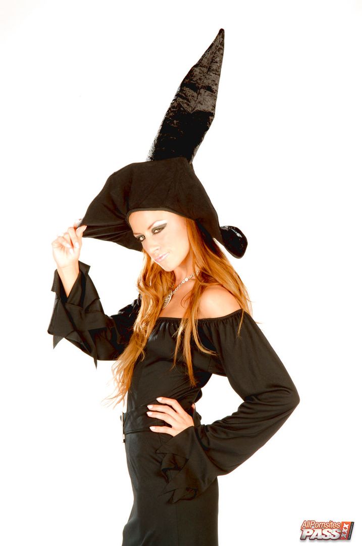 Witches have orgy HDV31147 4K