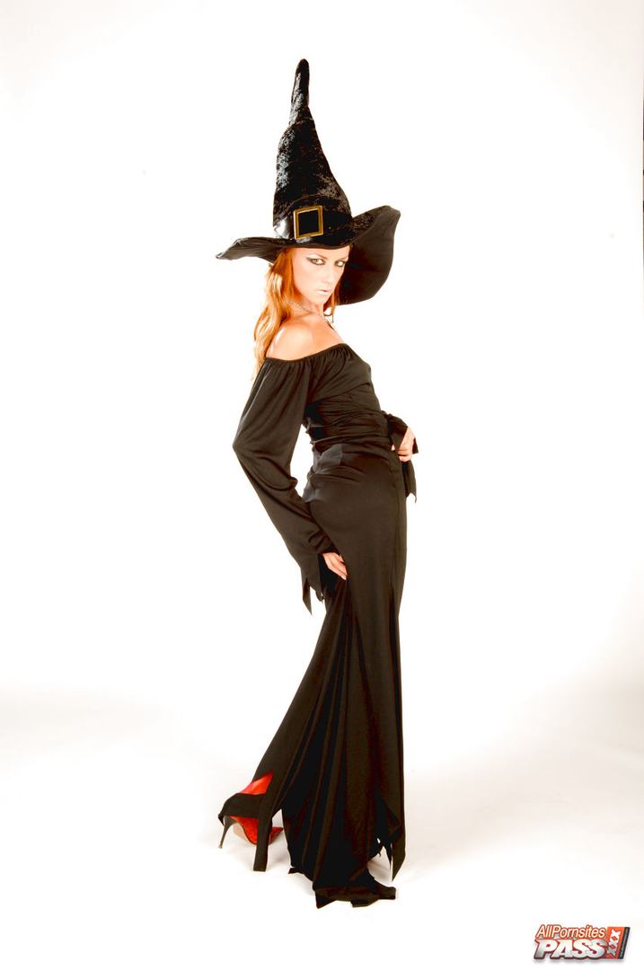 Witches have orgy HDV31147 4K