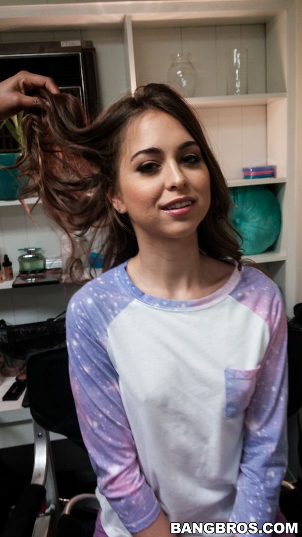 Petite Riley Reid loves big black dick