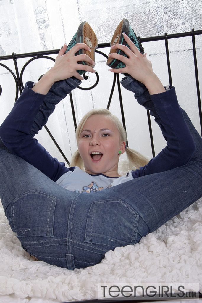 Boyfriend Stuffs Blond Teen's Cunt and Asshole with Toys