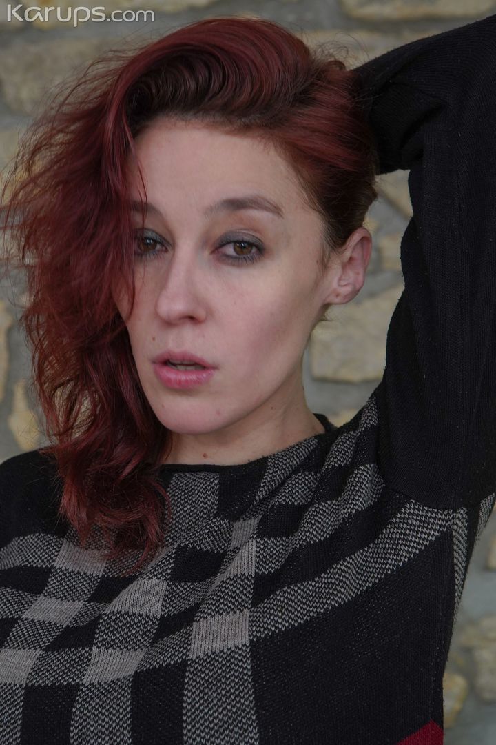 SLUTTY REDHEAD