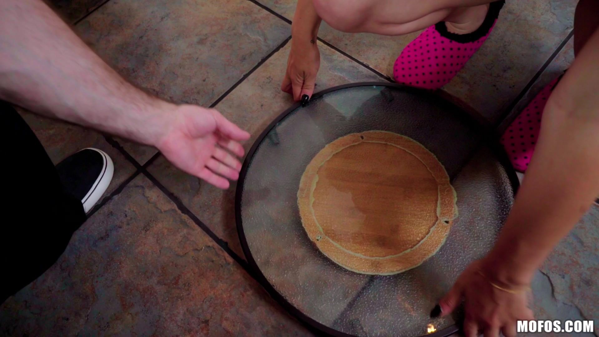 Kali Roses Has Dick for Dinner