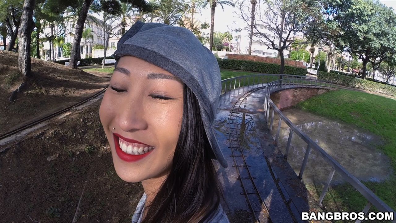 She takes a dick up her ass in public