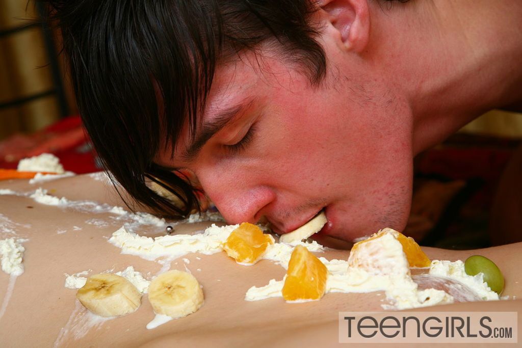 Kinky Teen Has Wild Sex While Wearing A Mask