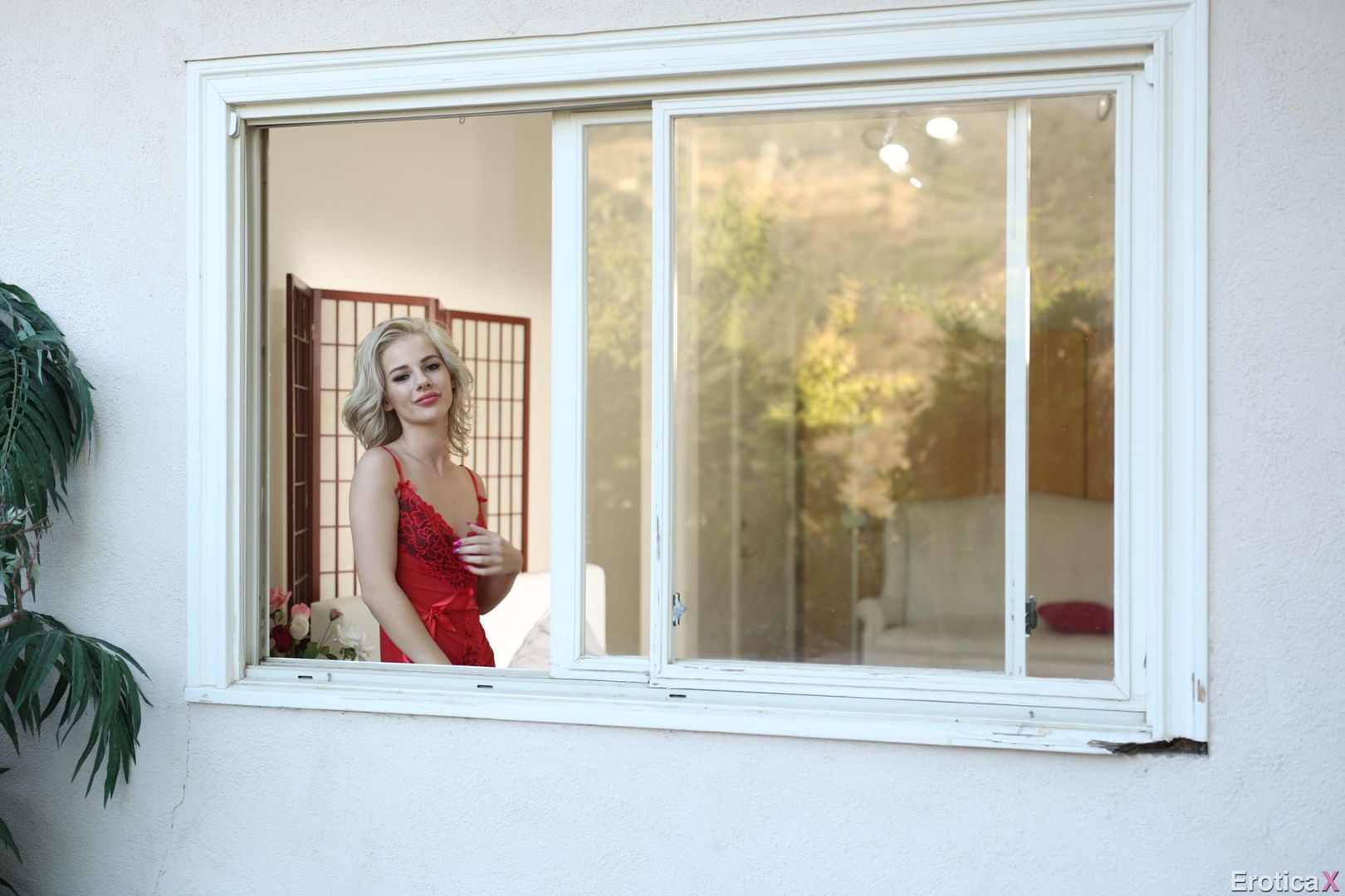 THE PEEPING TOM