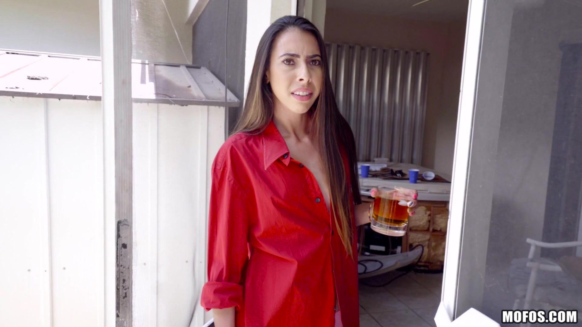 Loud Neighbor Apologizes With Pussy