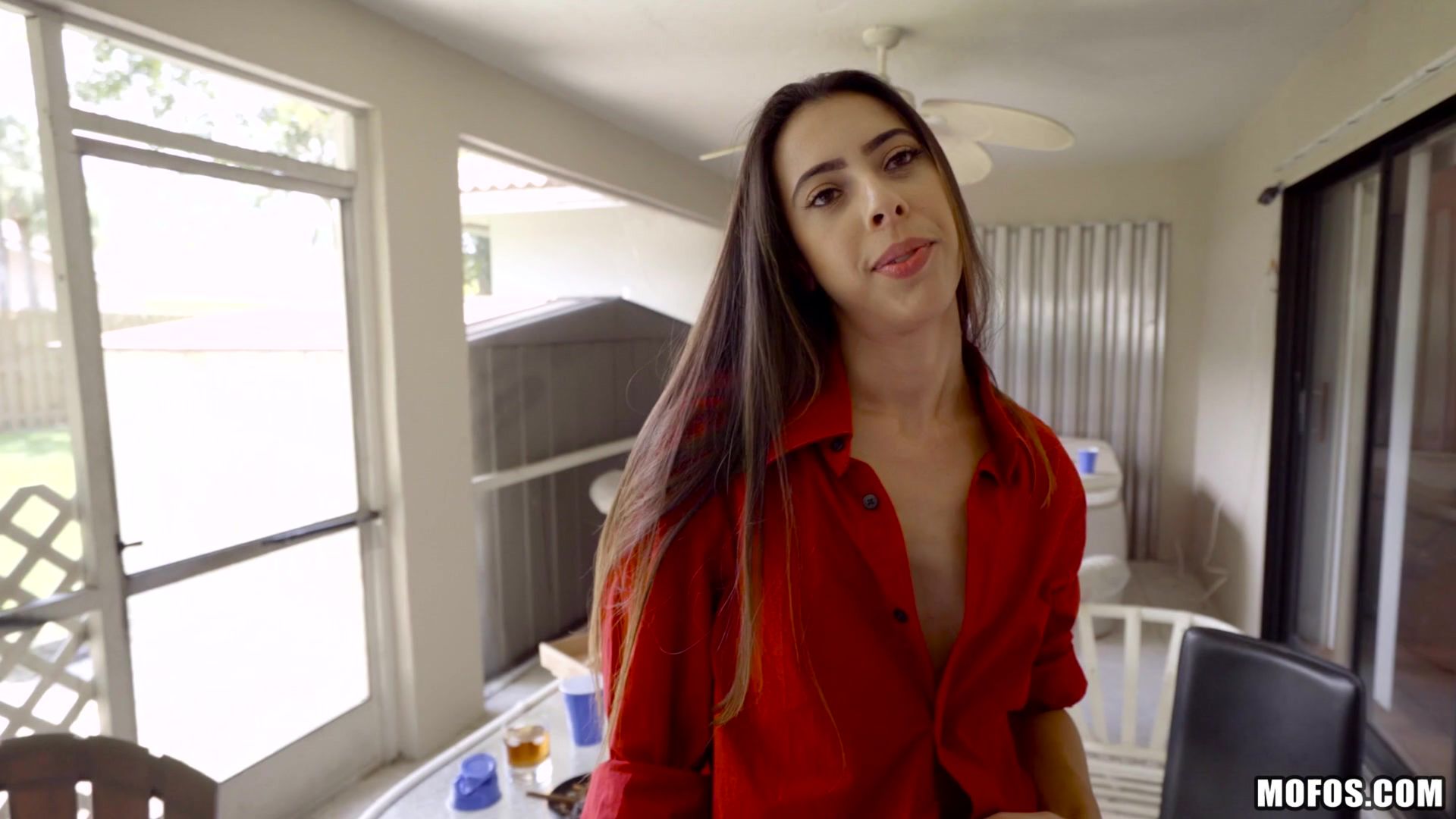 Loud Neighbor Apologizes With Pussy