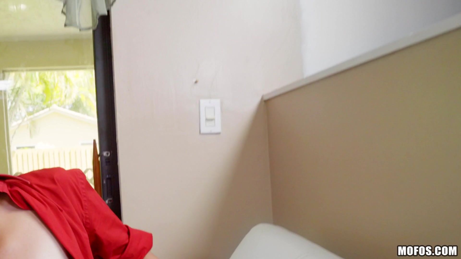 Loud Neighbor Apologizes With Pussy