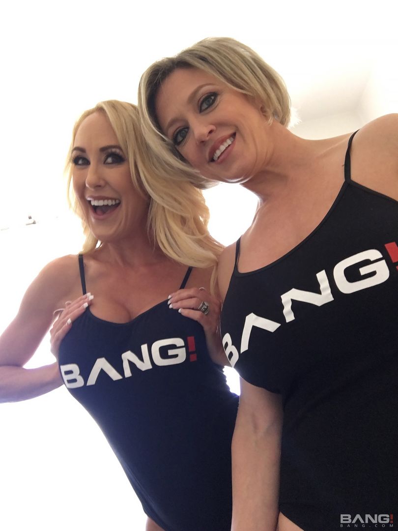 Brandi Love & Dee Williams Share Each Other And A Thick Cock