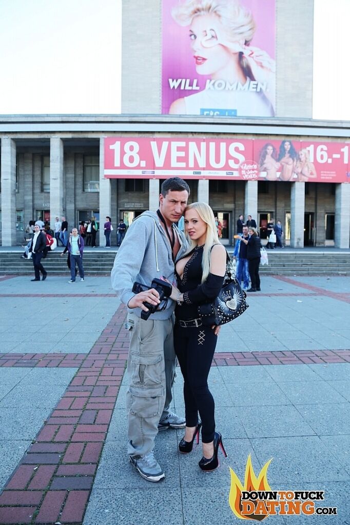 Celina Davis: Public Restroom Threesome