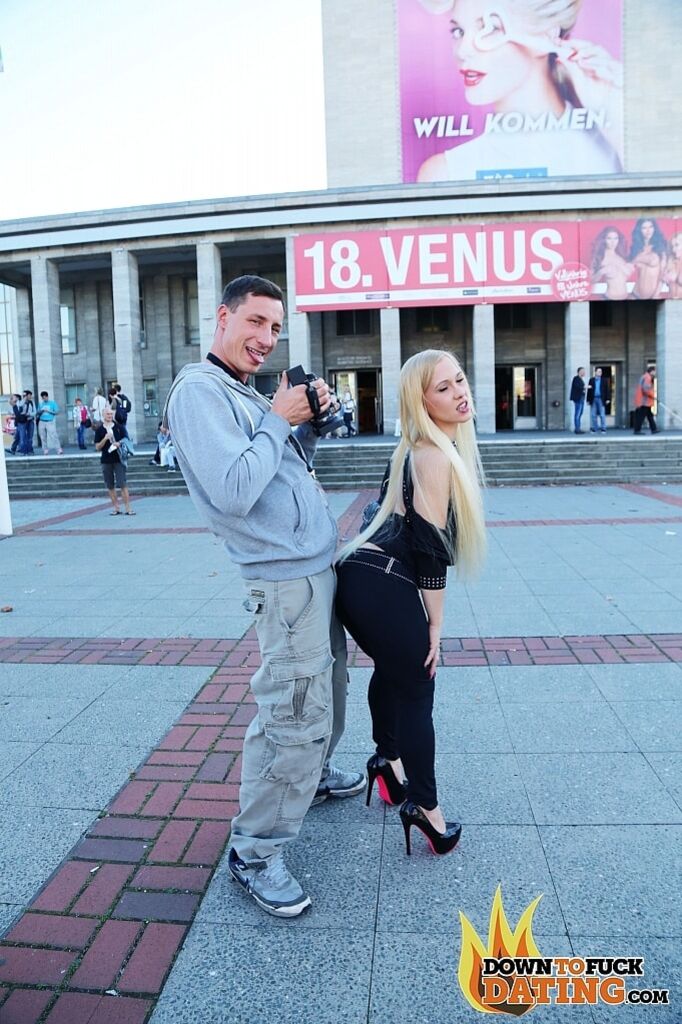 Celina Davis: Public Restroom Threesome