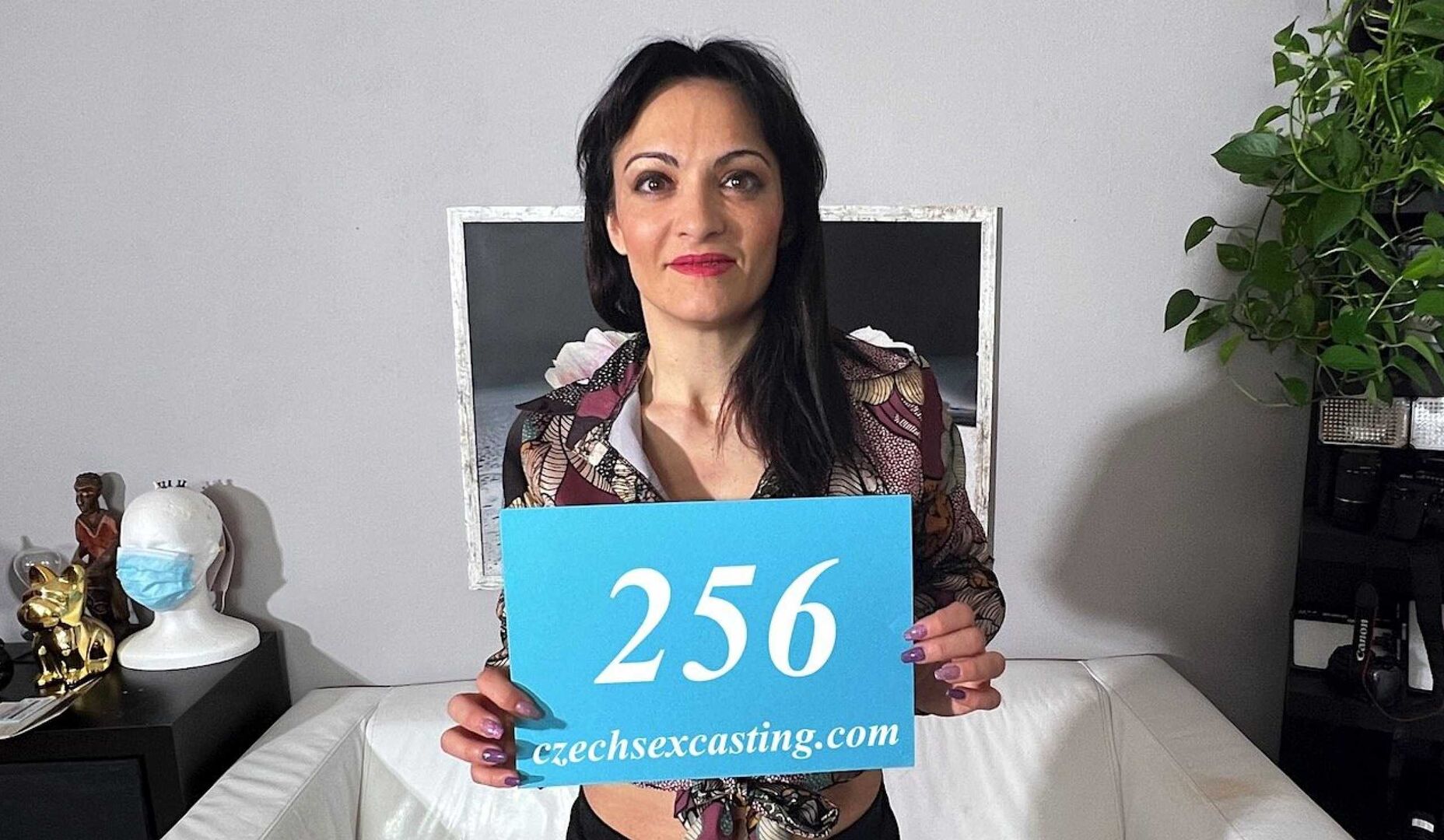 Italian tattooed tourist visited Czech Casting