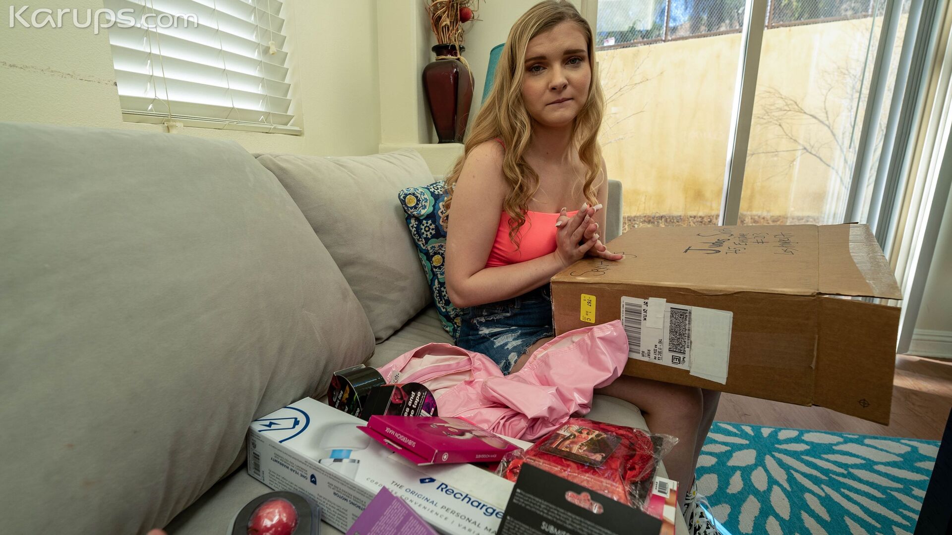 HANDLE MY PACKAGE