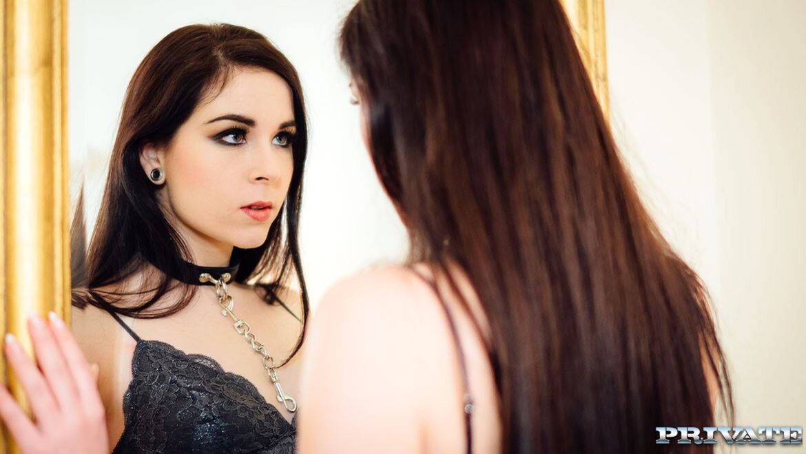 Amber Nevada Masturbates Before Fucking
