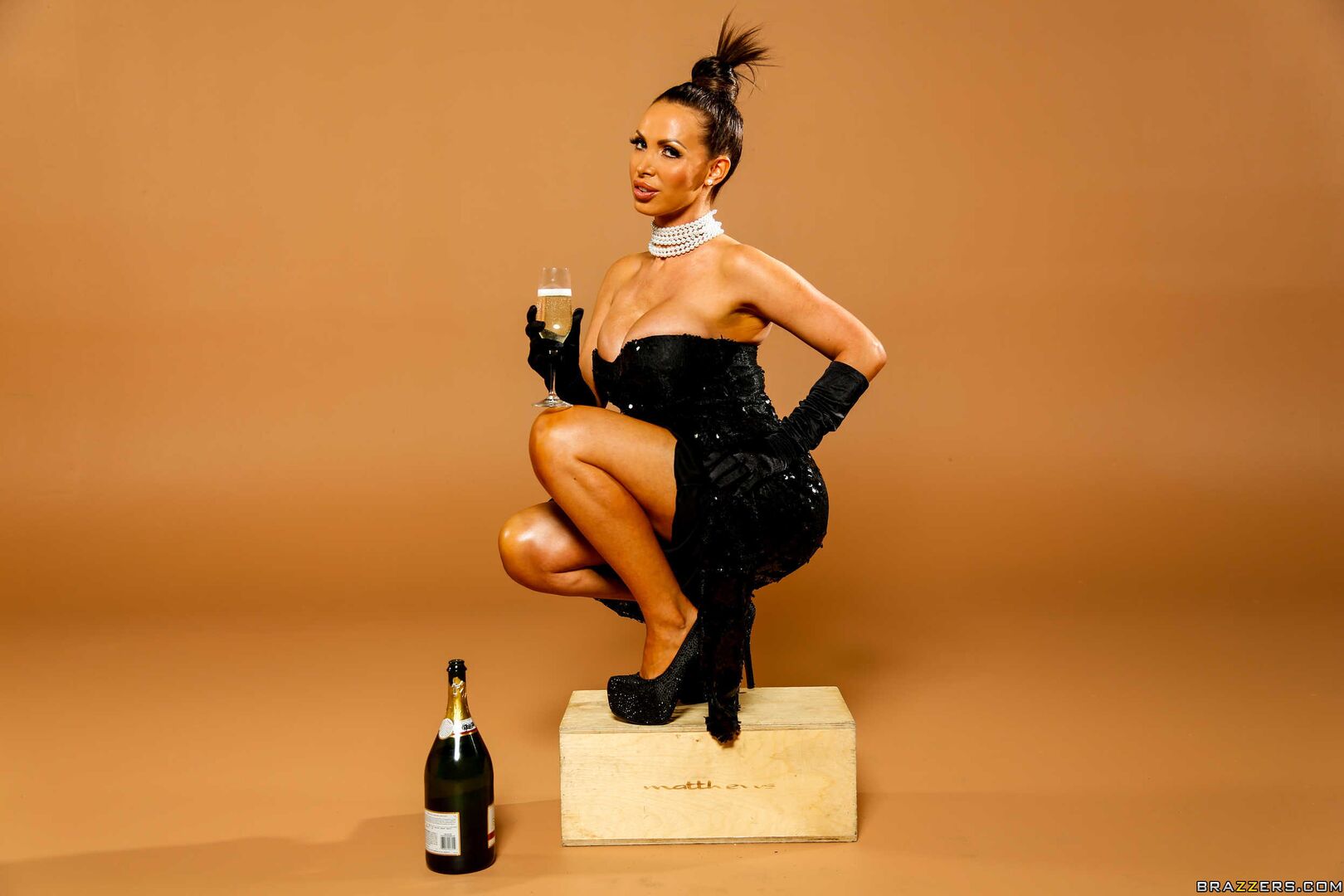 Break The Internet... For Real This Time