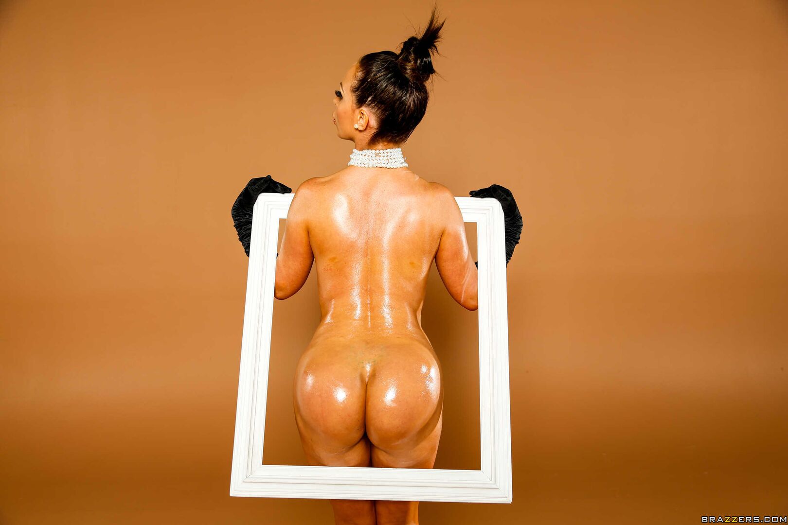 Break The Internet... For Real This Time