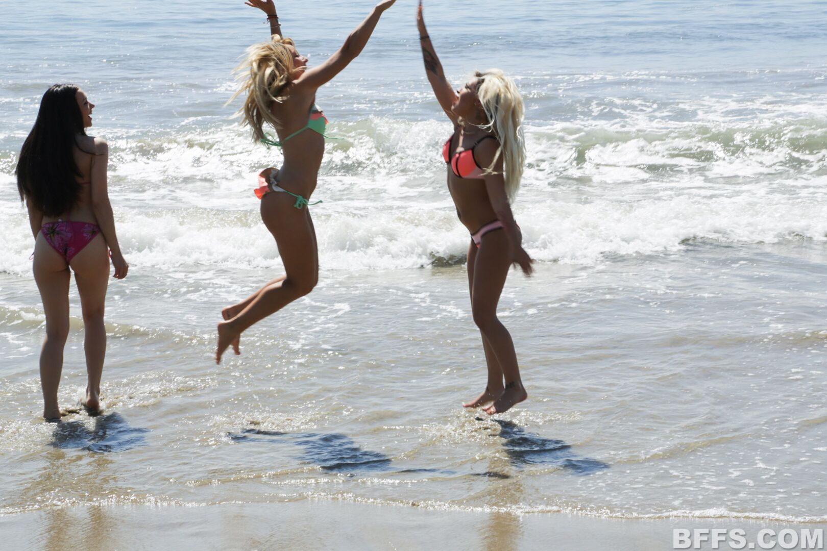 Surfer Girls