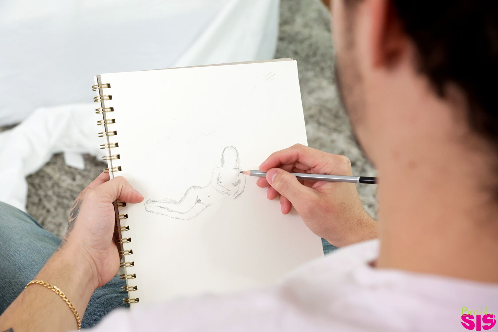 Draw Me Naked Stepbrother - S23:E1