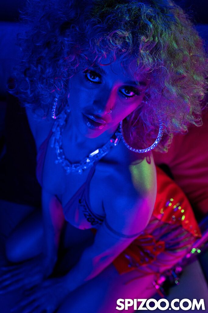 GeishaKyd Gets Intimate With Max Dior