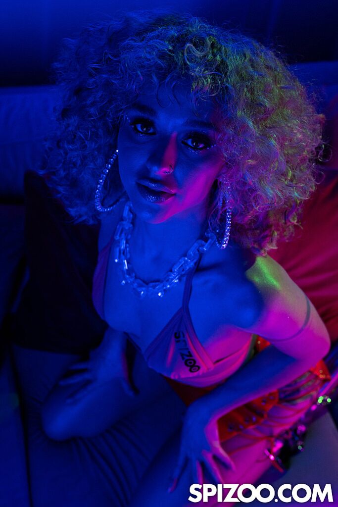 GeishaKyd Gets Intimate With Max Dior
