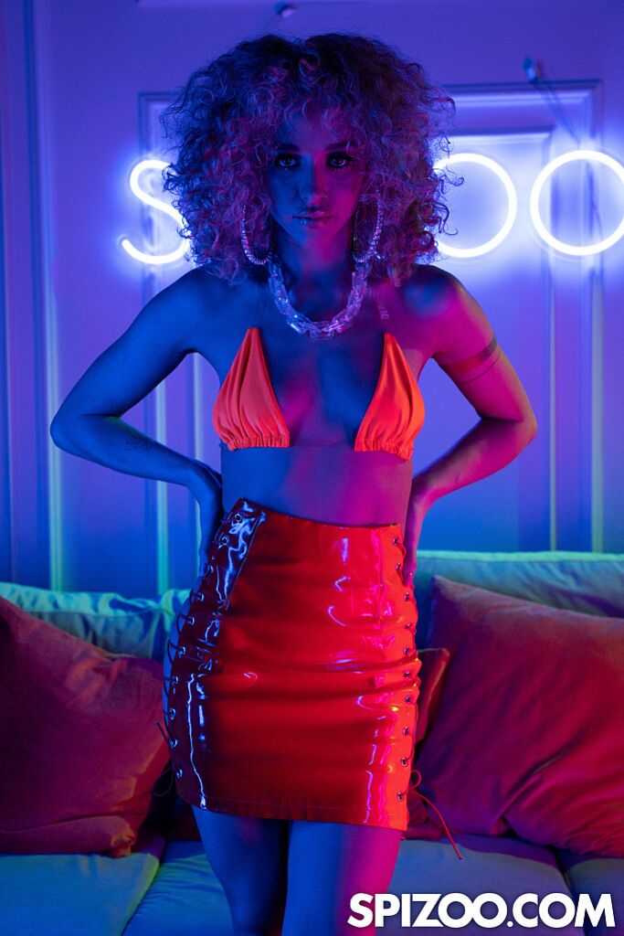 GeishaKyd Gets Intimate With Max Dior