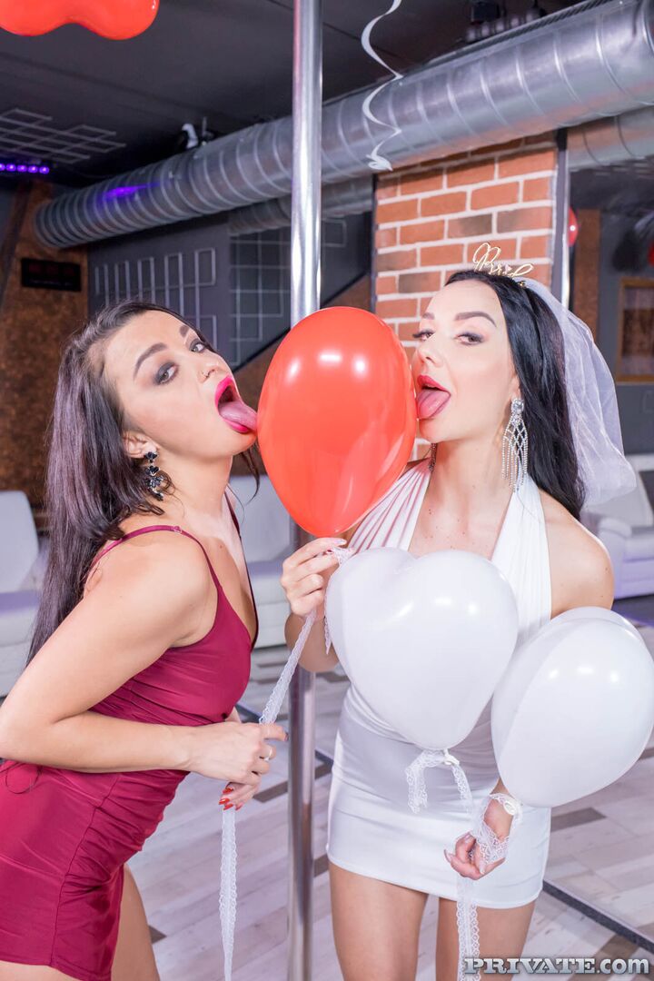 Lady Gang and Daphne Klyde, Bachelorette Party with DP and Squirting!