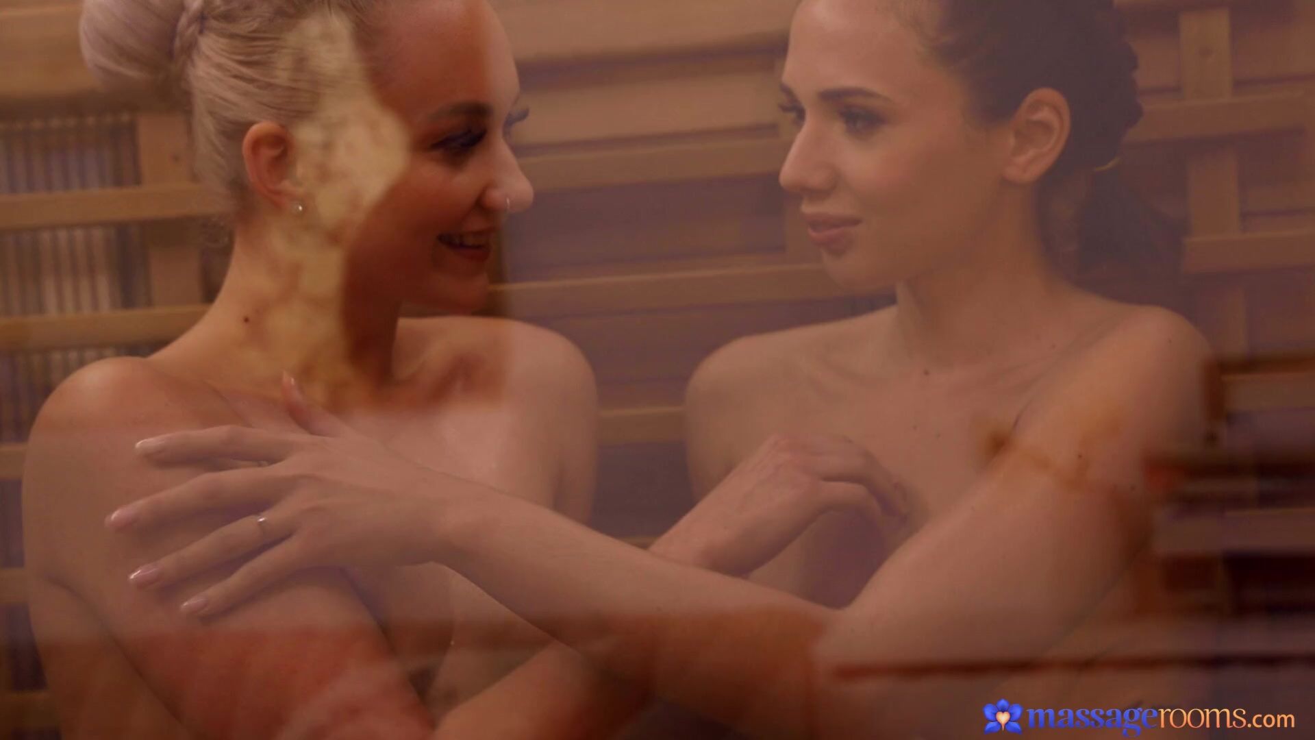 Soft and ripe pussy eating lesbians