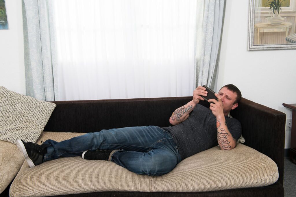 Mandy Muse Sits On Mr. Pete's Face and Gets Drilled!