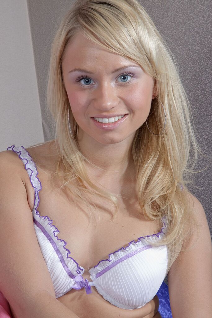 Young Michelle Can't Believe She Got Creampied in the Ass!