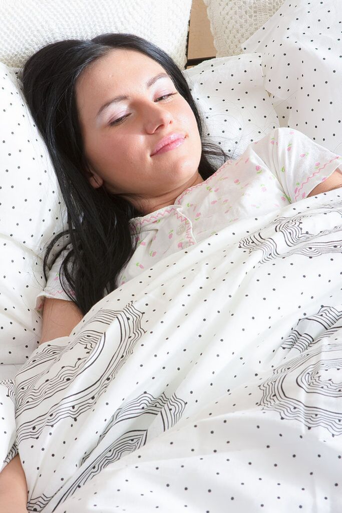 Morning Sex is the Best with Gorgeous Teen Julie!