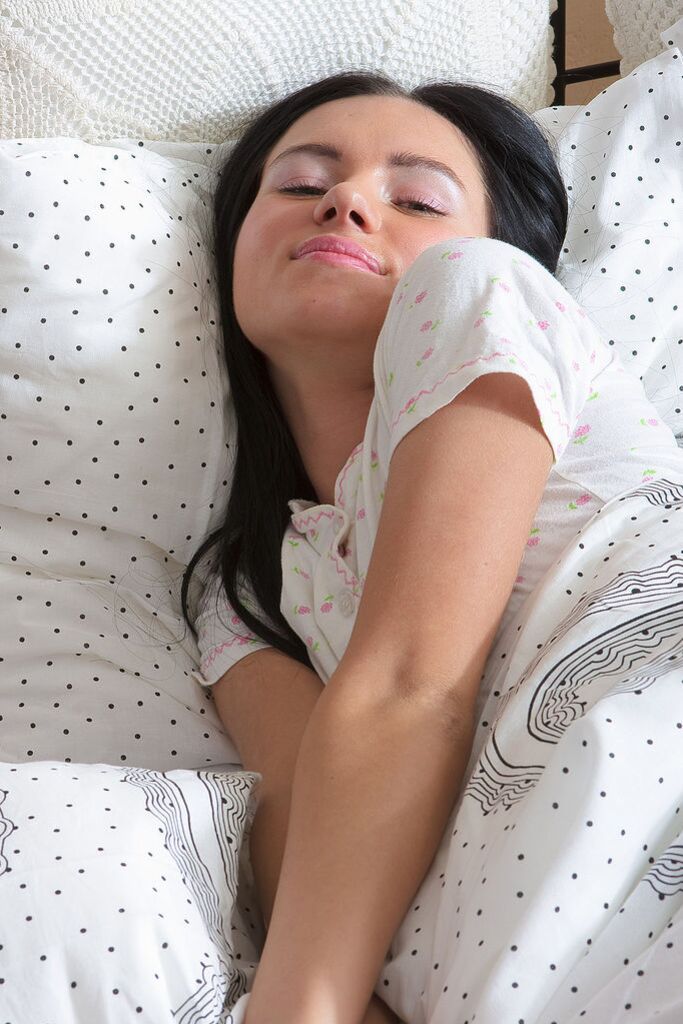 Morning Sex is the Best with Gorgeous Teen Julie!