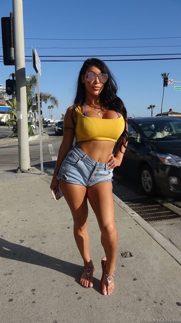Big-Boob August: Cum-Swallowing Fuck