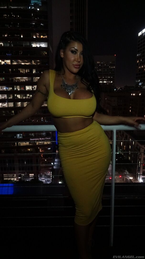 Big-Boob August: Cum-Swallowing Fuck