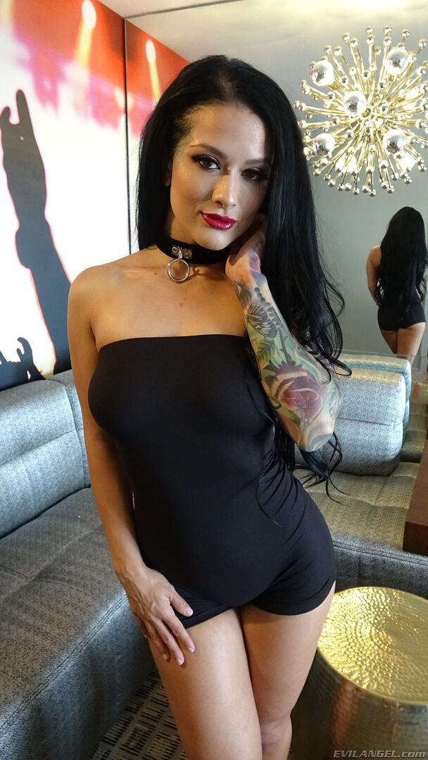 Katrina: Anal Gaping, Pussy Creampie