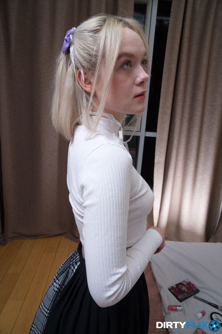 Depraved angel in thigh-highs