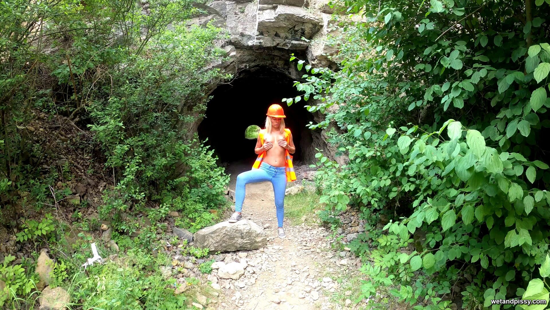 CLAUDIA MACC — CLAUDIA IN NATURE PART 2