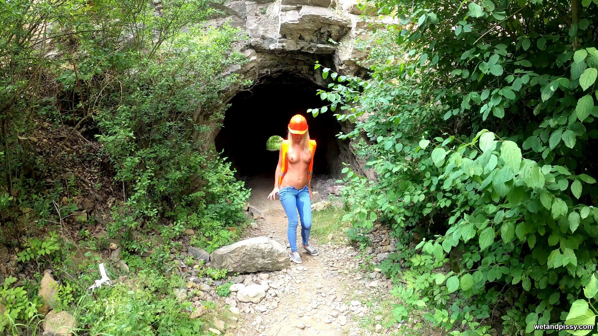 CLAUDIA MACC — CLAUDIA IN NATURE PART 2