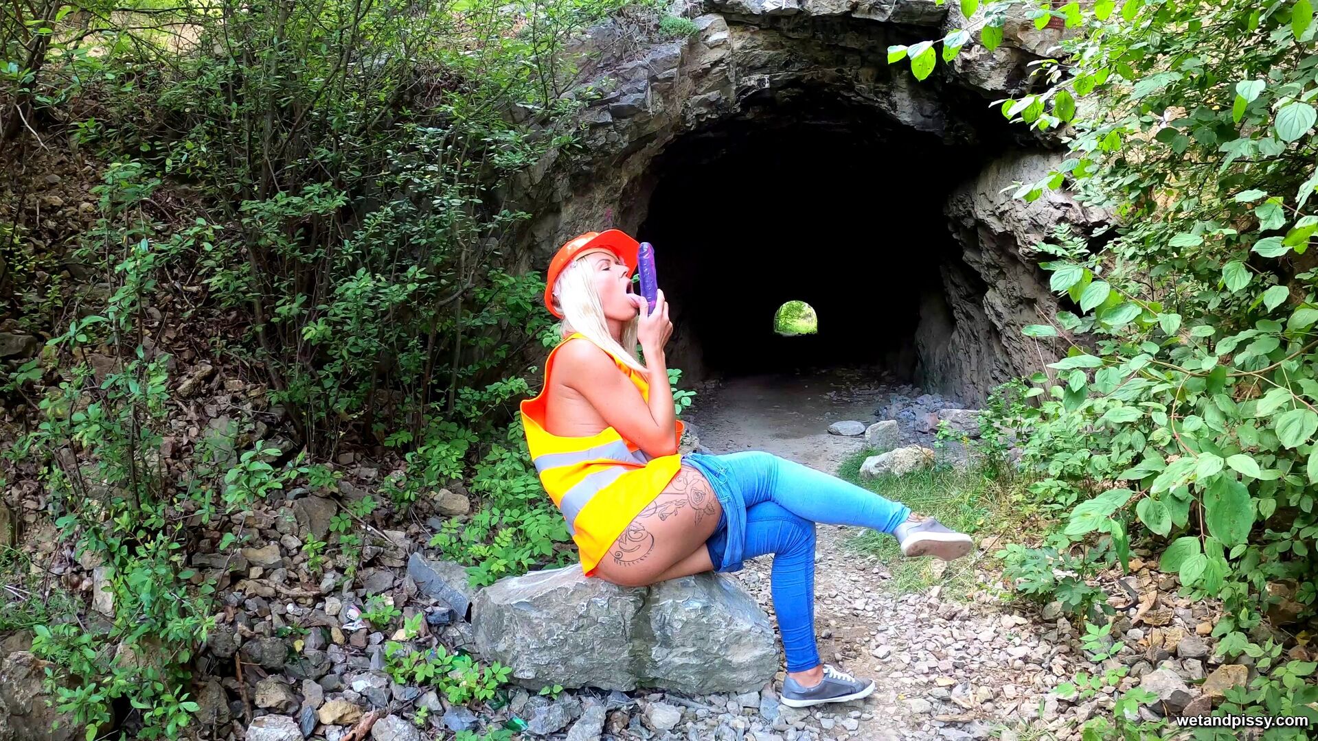 CLAUDIA MACC — CLAUDIA IN NATURE PART 2