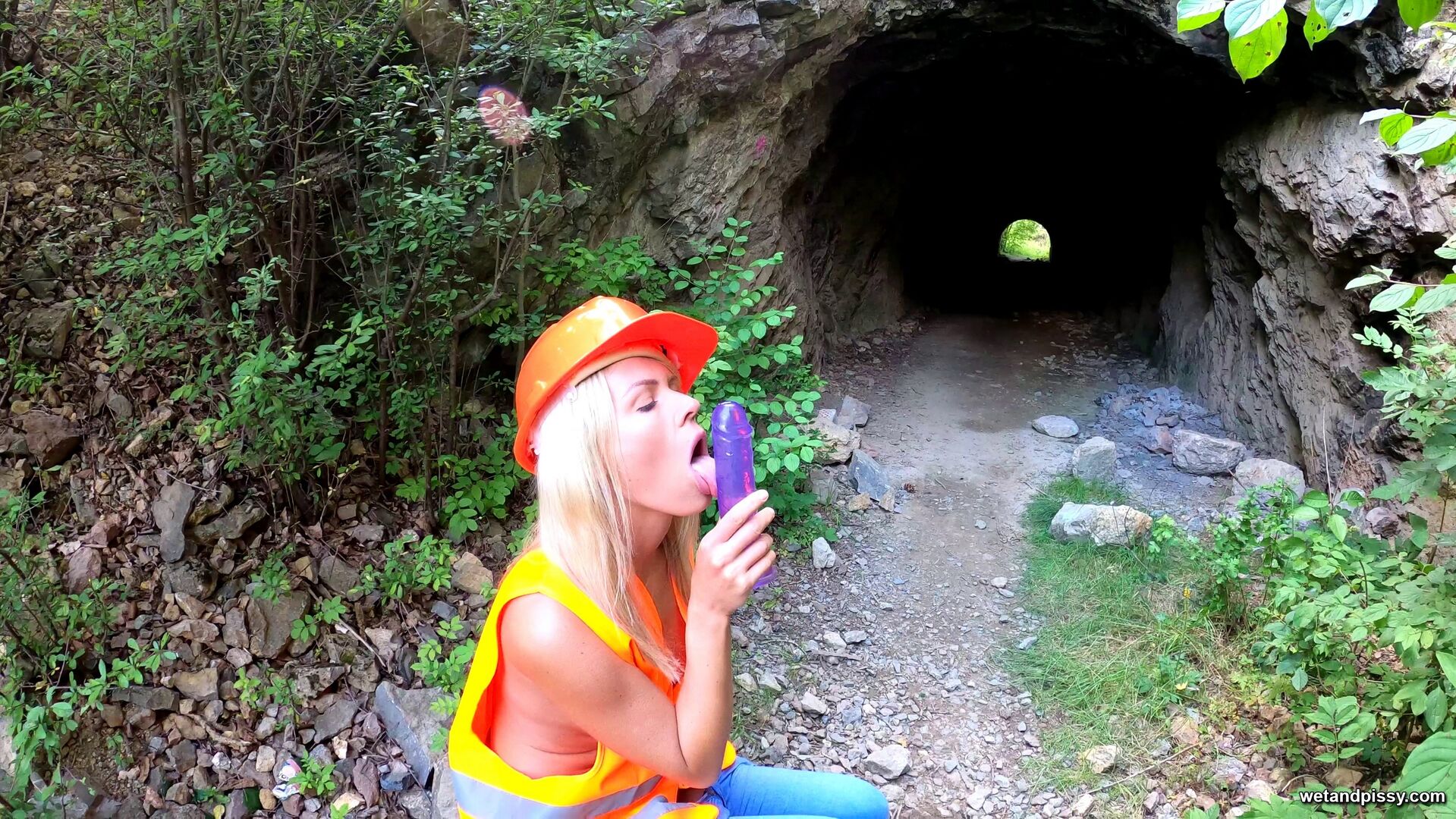 CLAUDIA MACC — CLAUDIA IN NATURE PART 2