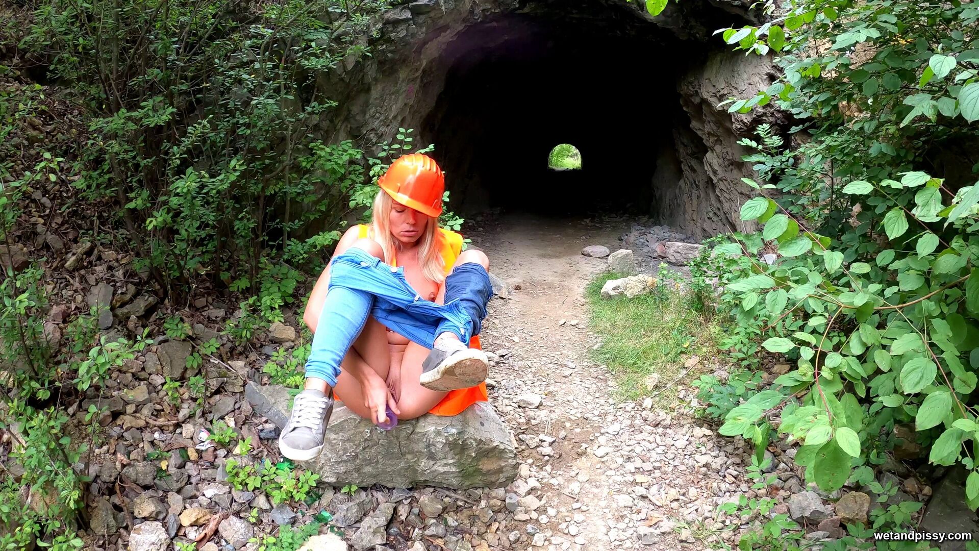 CLAUDIA MACC — CLAUDIA IN NATURE PART 2