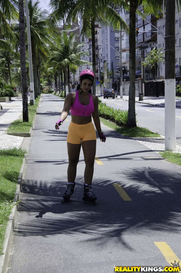 Booty On Skates
