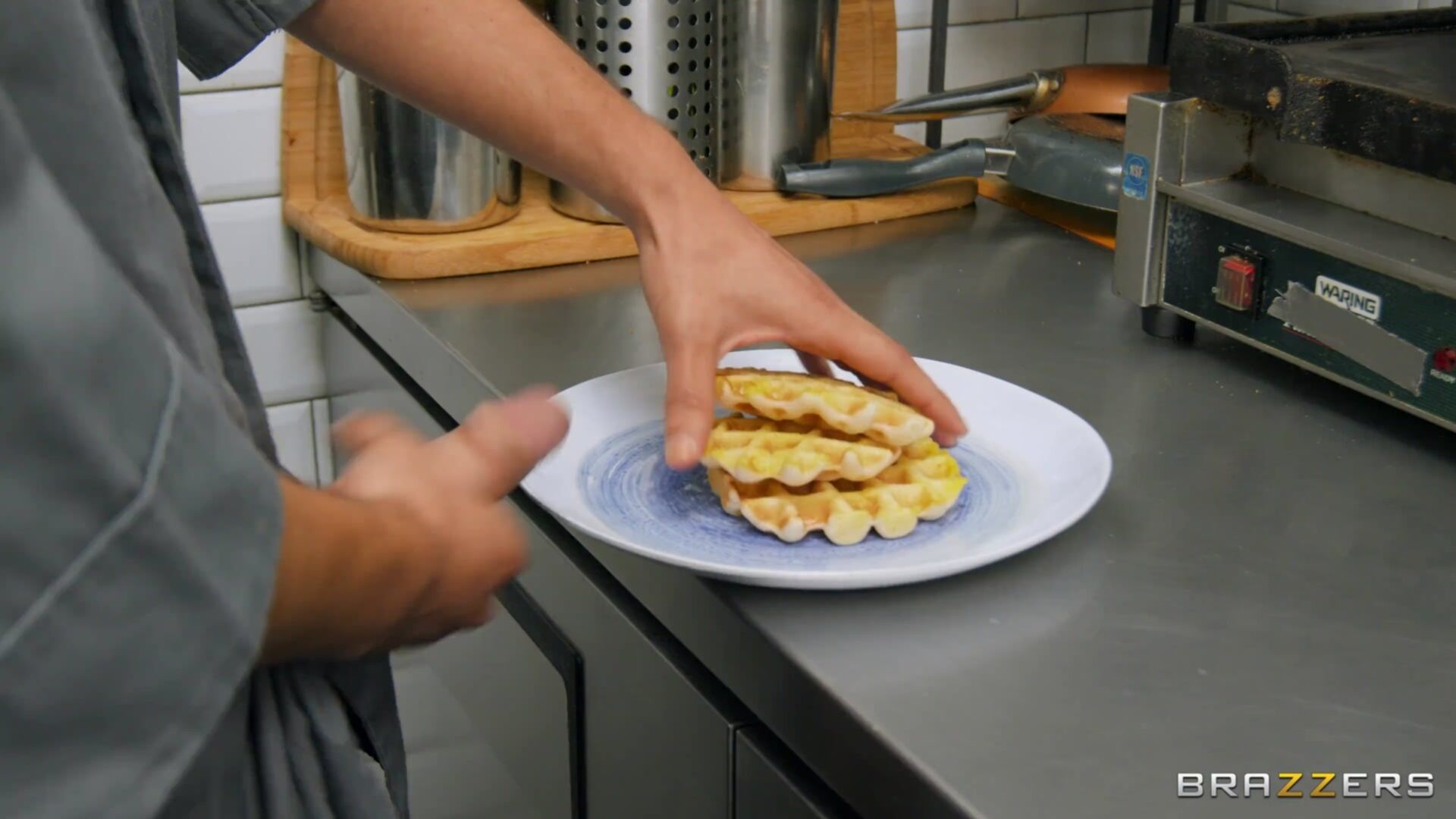 Cum on My Waffles, Honey