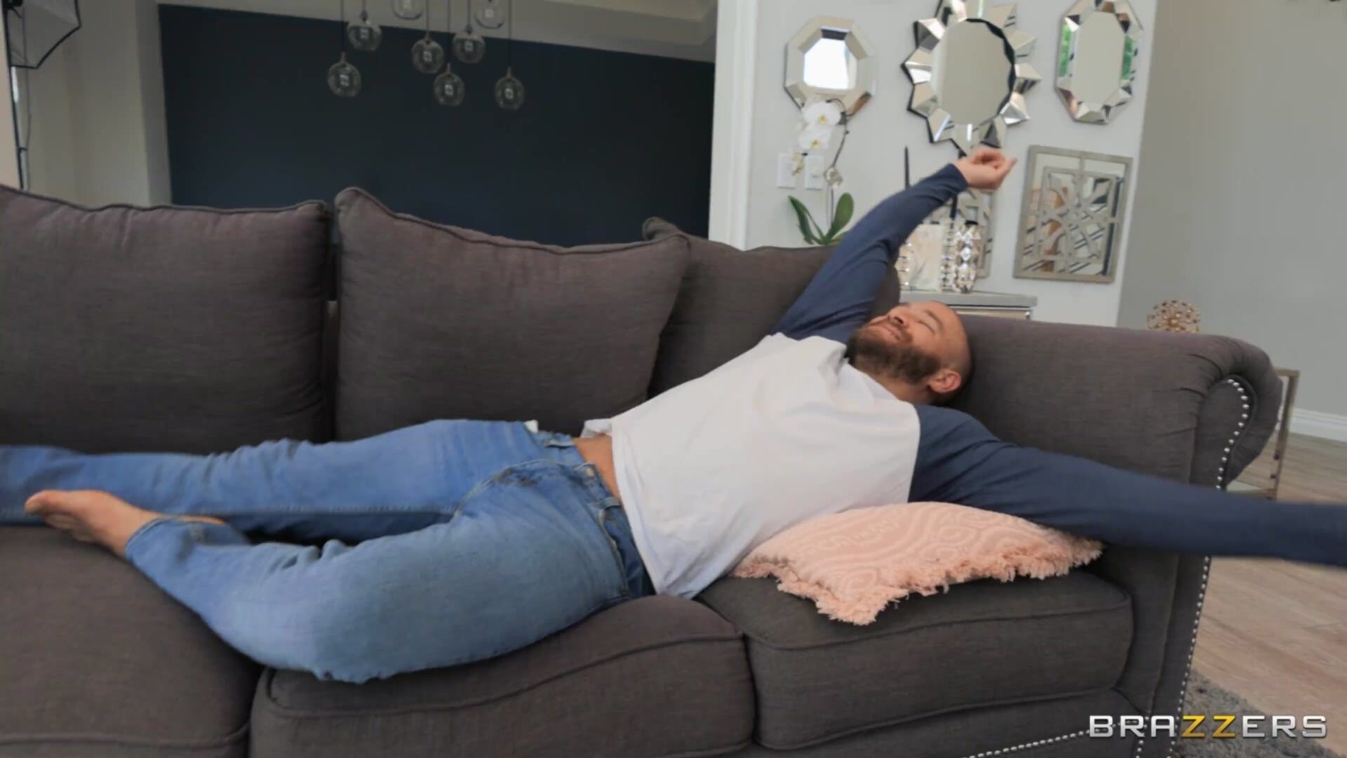 Hot Girls With Tools