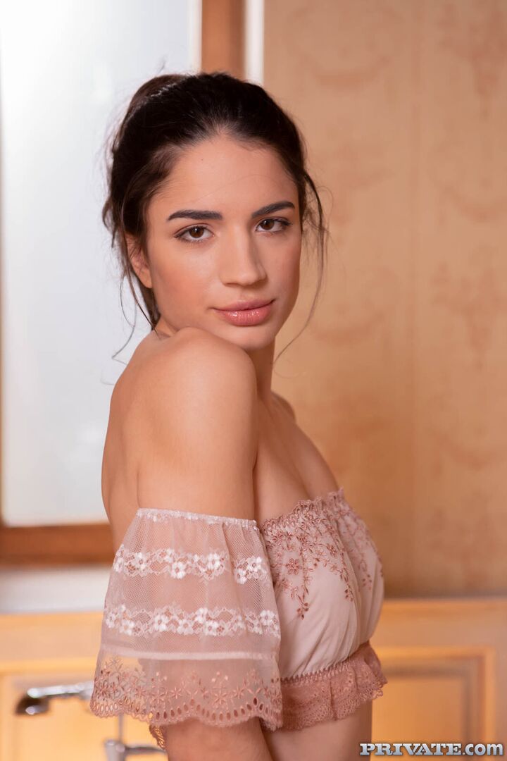 Candie Luciani, Anal Debut