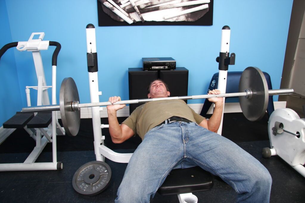 Phyllisha Anne And Lee Stone Get A Good Workout