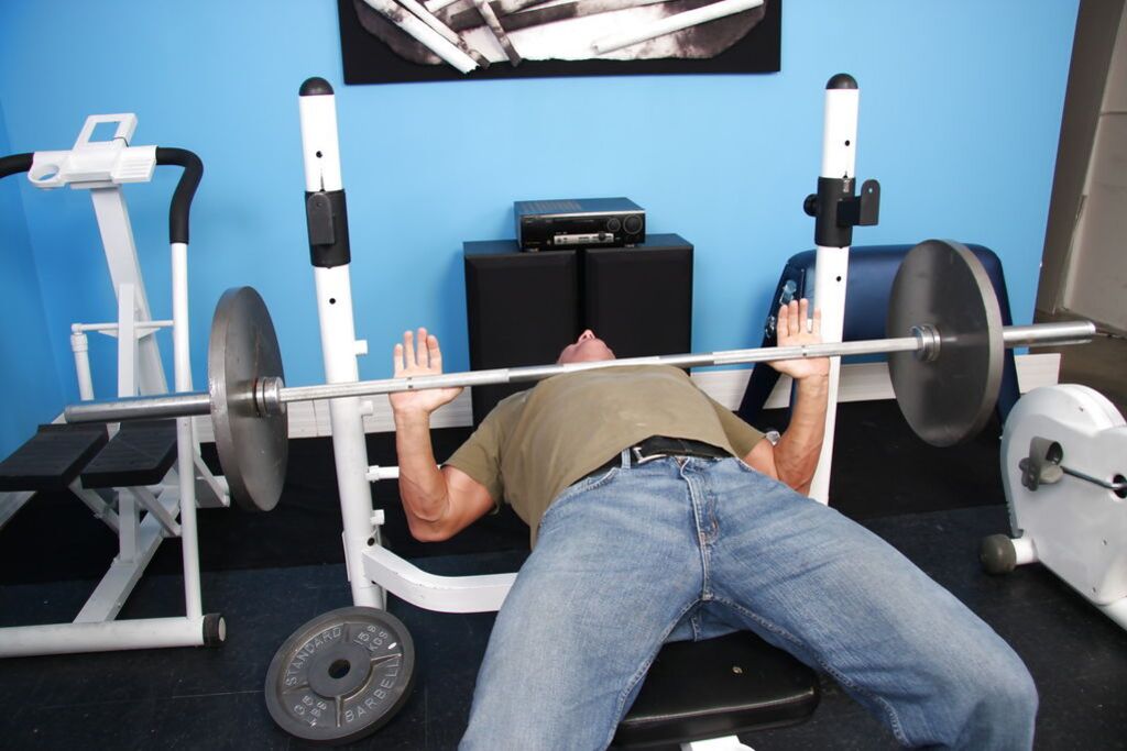Phyllisha Anne And Lee Stone Get A Good Workout