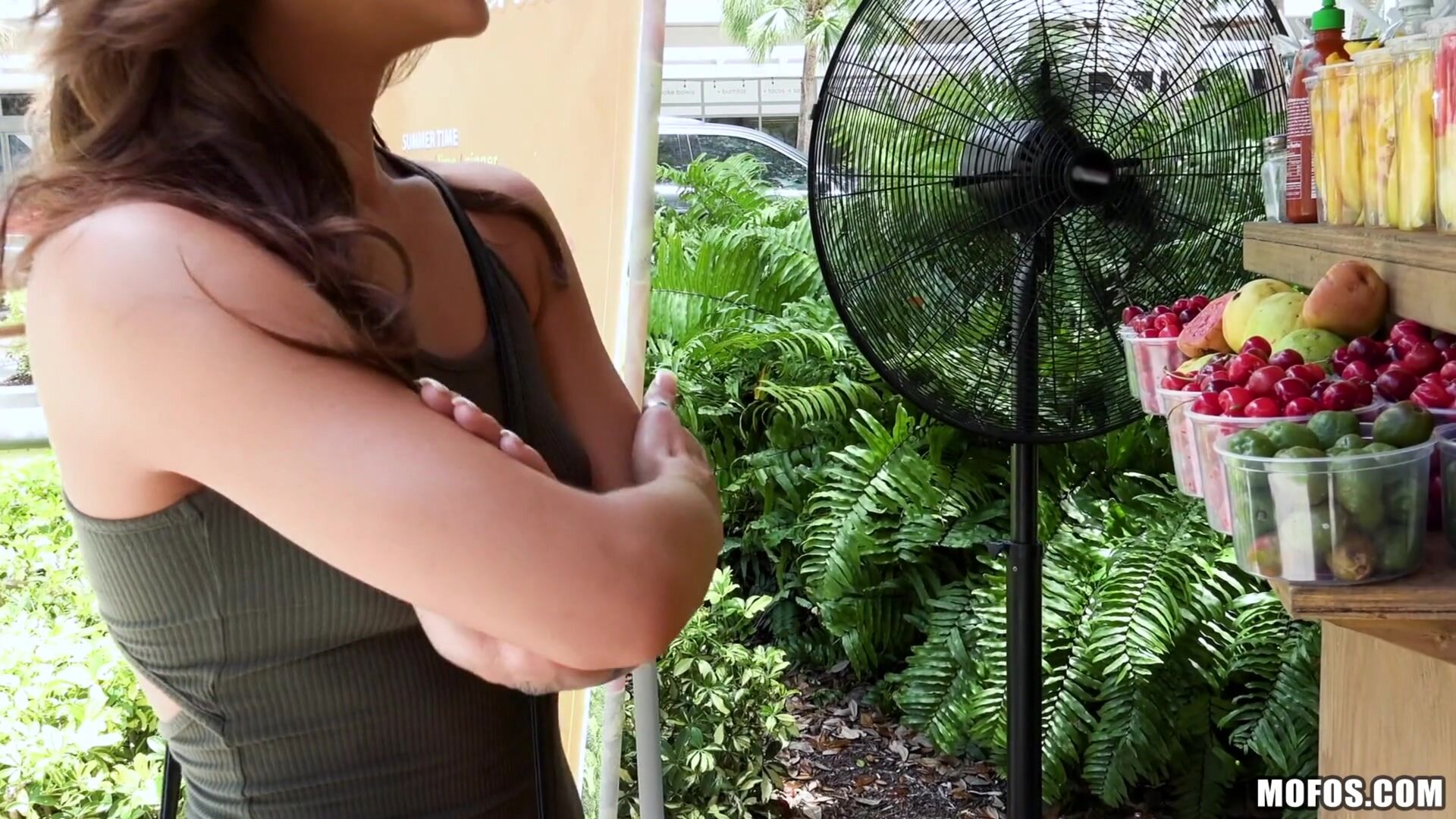 Fun-loving Model Fucks in Public