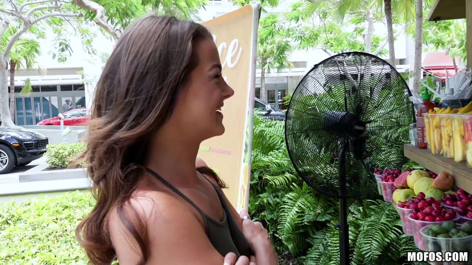 Fun-loving Model Fucks in Public