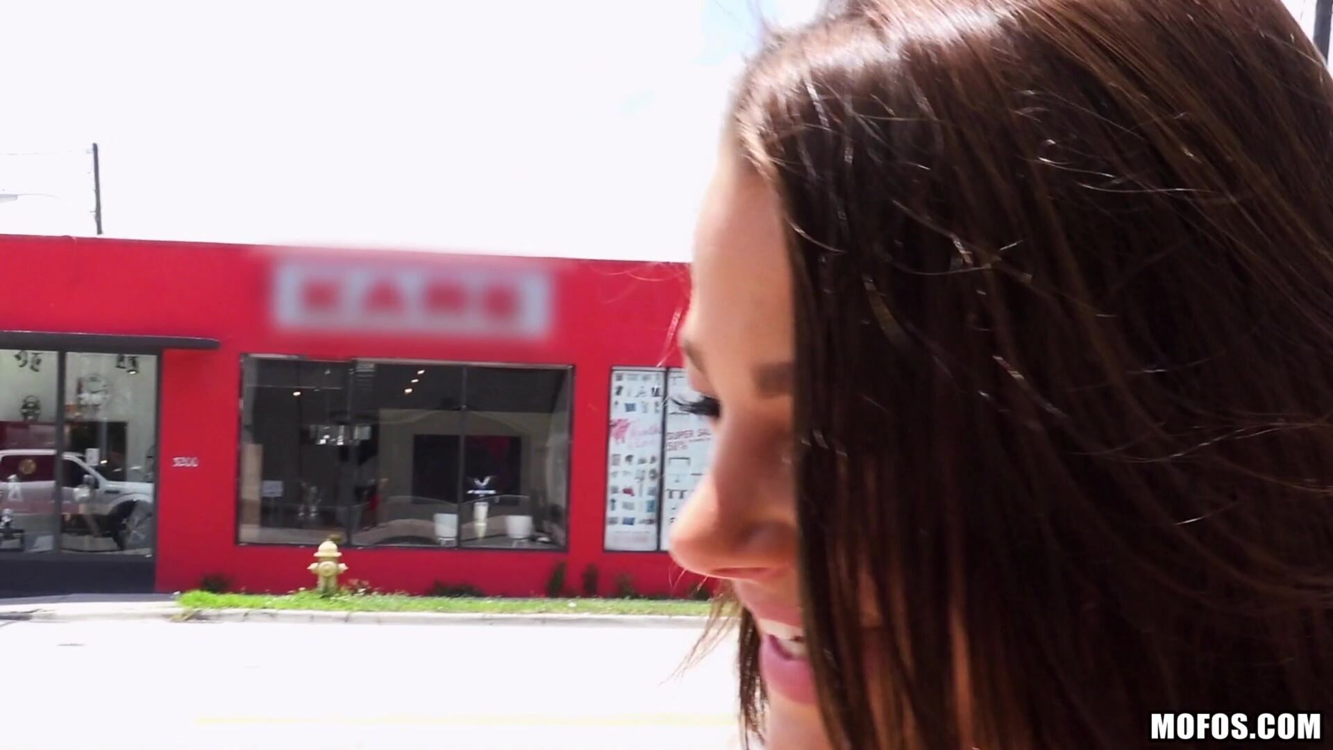 Fun-loving Model Fucks in Public